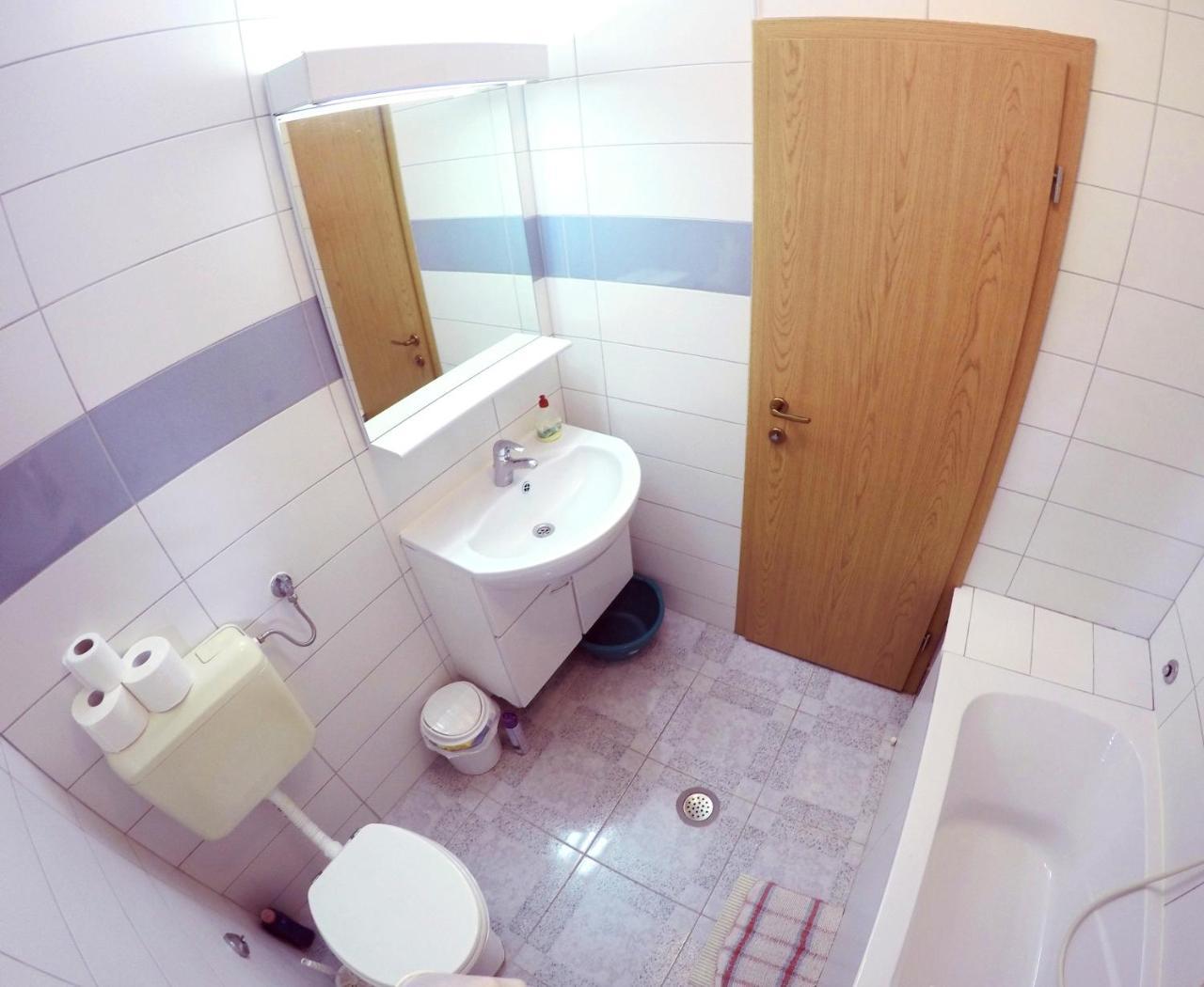 Blue City Apartment'S Repic Biograd Na Moru Exterior foto