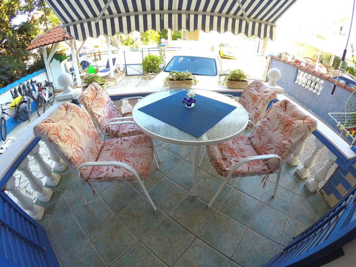 Blue City Apartment'S Repic Biograd Na Moru Exterior foto